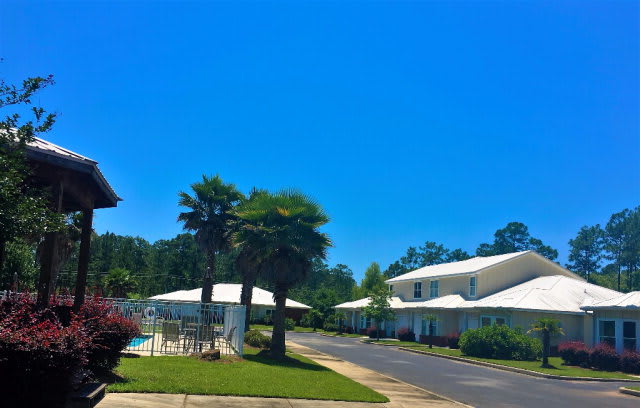 Condos for Sale in Creekside Villas - Gulf Shores AL inception-app-prod/OTg3NWIzOGQtOGU3YS00OTY2LTlkNzktZDZmMTNmN2NlMGNl/content/2017/12/creekside villas-2.jpg