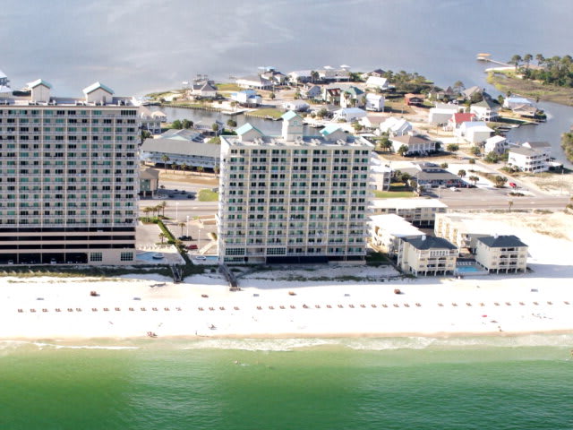 Condos for Sale in Crystal Shores - Gulf Shores AL inception-app-prod/OTg3NWIzOGQtOGU3YS00OTY2LTlkNzktZDZmMTNmN2NlMGNl/content/2017/12/crystal shores-2.jpg