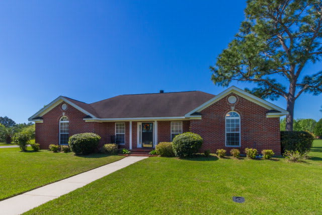 inception-app-prod/OTg3NWIzOGQtOGU3YS00OTY2LTlkNzktZDZmMTNmN2NlMGNl/content/2017/12/lakeview estates-2.jpg