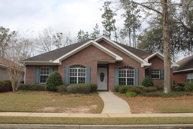 Homes for Sale in Liveoak Village - Foley Al inception-app-prod/OTg3NWIzOGQtOGU3YS00OTY2LTlkNzktZDZmMTNmN2NlMGNl/content/2017/12/live oak village-2.jpg