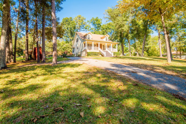 inception-app-prod/OTg3NWIzOGQtOGU3YS00OTY2LTlkNzktZDZmMTNmN2NlMGNl/content/2017/12/military bridge estates-2.jpg