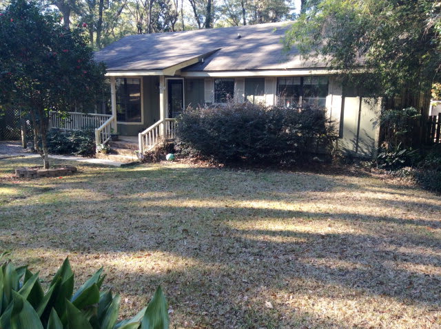 inception-app-prod/OTg3NWIzOGQtOGU3YS00OTY2LTlkNzktZDZmMTNmN2NlMGNl/content/2017/12/montrose village-2.jpg