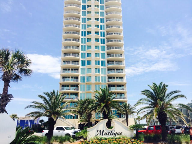 Condos for Sale in Mustique - Gulf Shores AL inception-app-prod/OTg3NWIzOGQtOGU3YS00OTY2LTlkNzktZDZmMTNmN2NlMGNl/content/2017/12/mustique.jpg