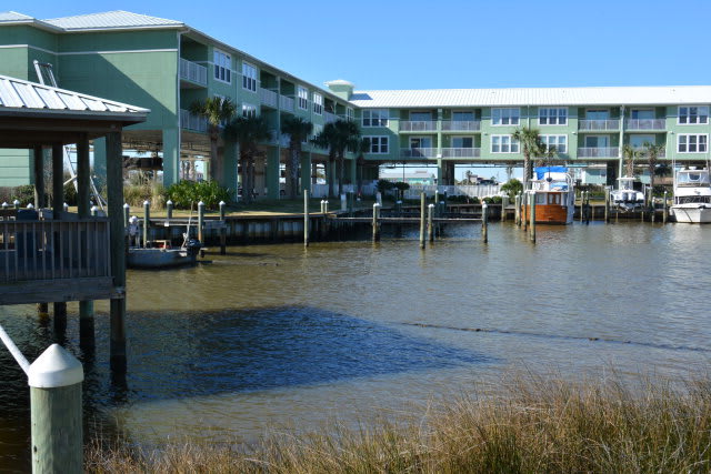 inception-app-prod/OTg3NWIzOGQtOGU3YS00OTY2LTlkNzktZDZmMTNmN2NlMGNl/content/2017/12/navy cove harbor-2.jpg