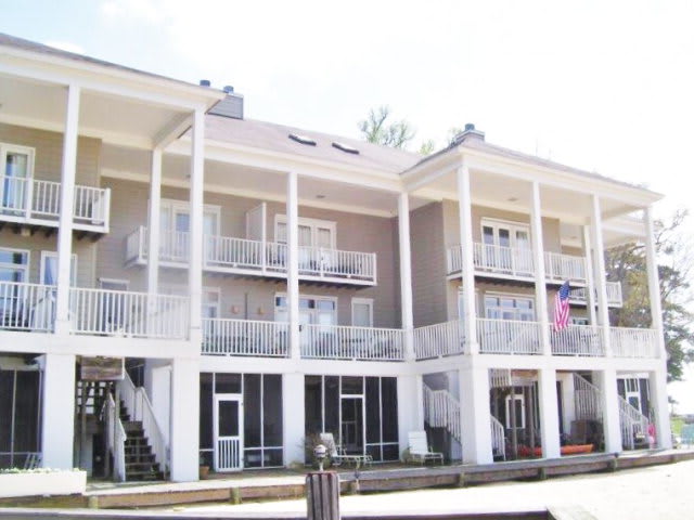 inception-app-prod/OTg3NWIzOGQtOGU3YS00OTY2LTlkNzktZDZmMTNmN2NlMGNl/content/2017/12/point clear landing-2.jpg