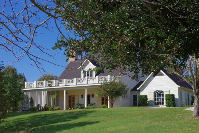 inception-app-prod/OTg3NWIzOGQtOGU3YS00OTY2LTlkNzktZDZmMTNmN2NlMGNl/content/2017/12/point clear.jpg