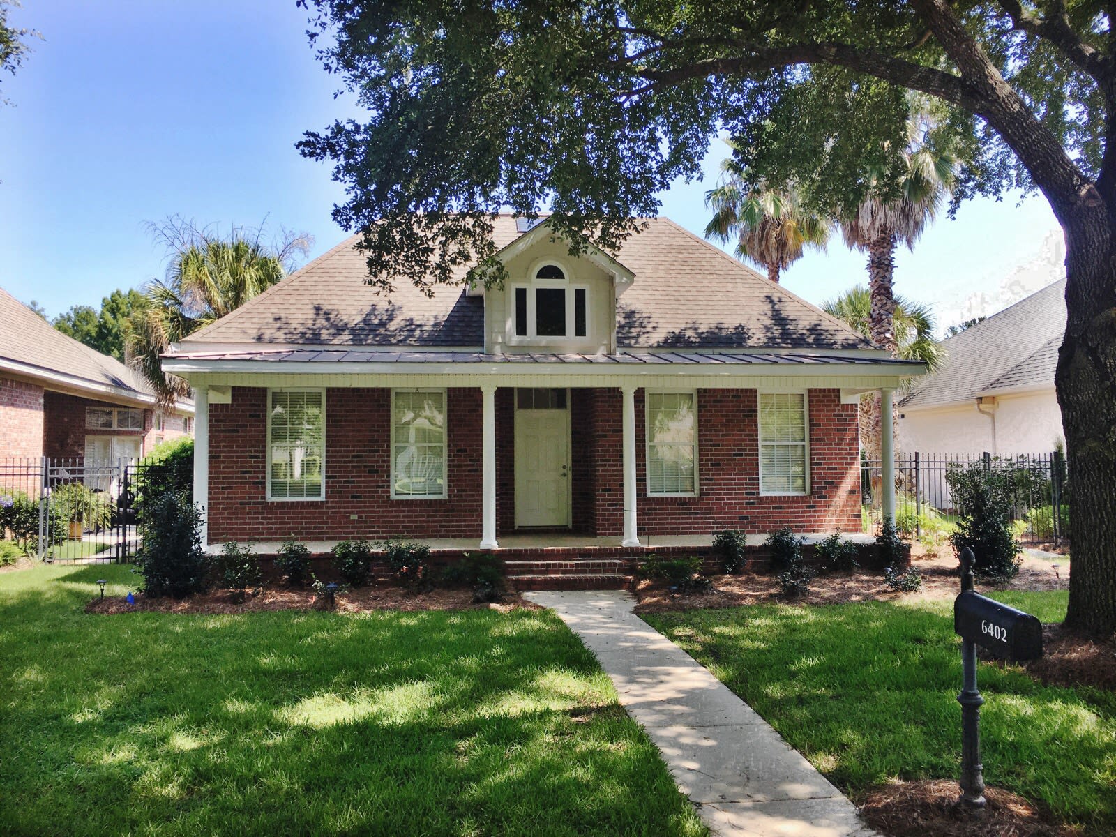 For Sale - 6402 Willowbridge Drive Fairhope AL inception-app-prod/OTg3NWIzOGQtOGU3YS00OTY2LTlkNzktZDZmMTNmN2NlMGNl/content/2019/08/willowbridge-front-2.png