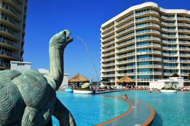 inception-app-prod/OTg3NWIzOGQtOGU3YS00OTY2LTlkNzktZDZmMTNmN2NlMGNl%2Fmedia%2F2015%2F06%2FCaribe pool.jpg