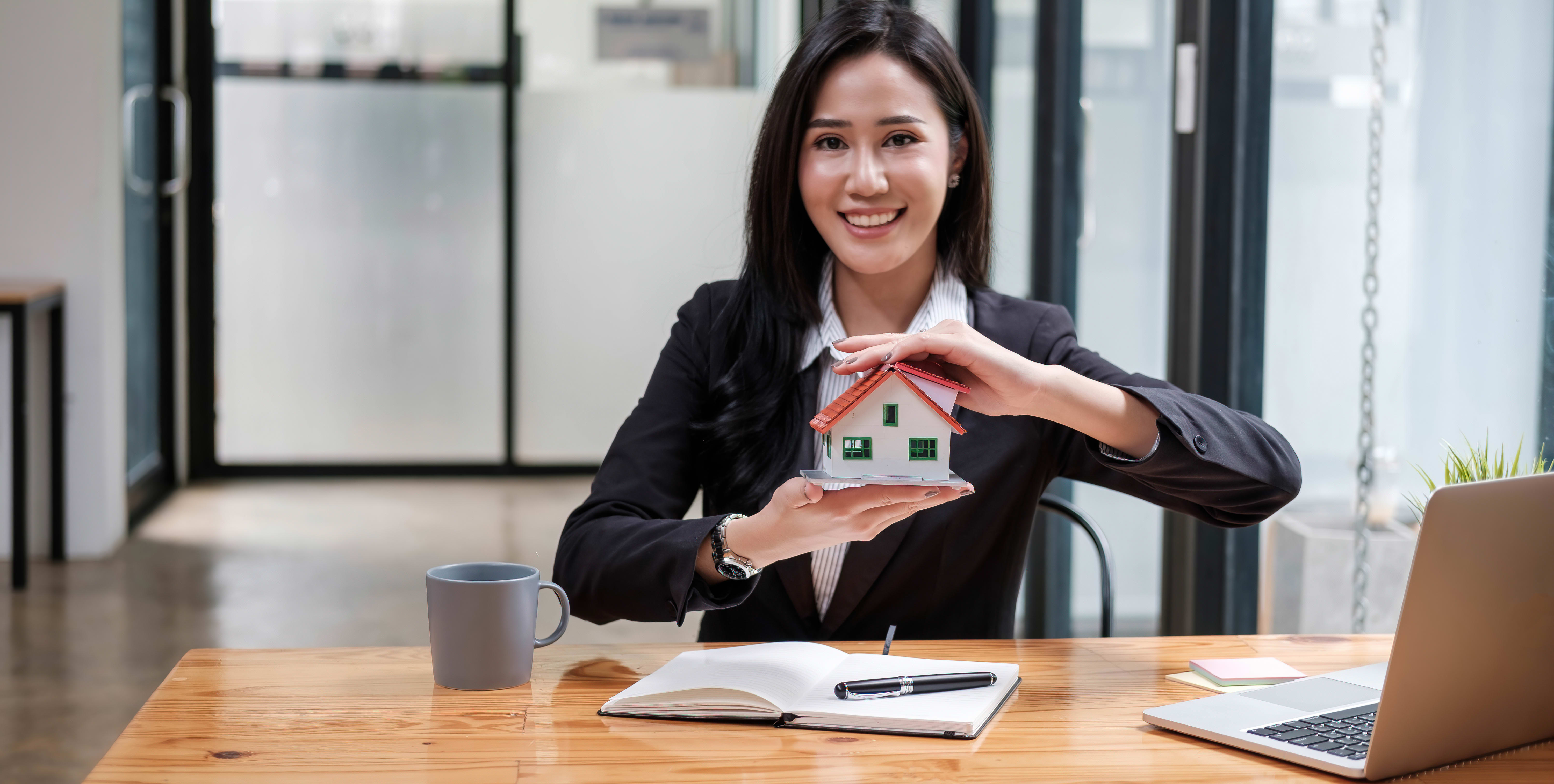 Michigan Real Estate Career inception-app-prod/OTgyNTc4YjctMDRiYS00NGM5LTg2MzEtZjk4MzJiNDdiNGQx/content/2026/02/8de41c4e1e488b78ef0dc2e44ad1b075261758c9.jpg