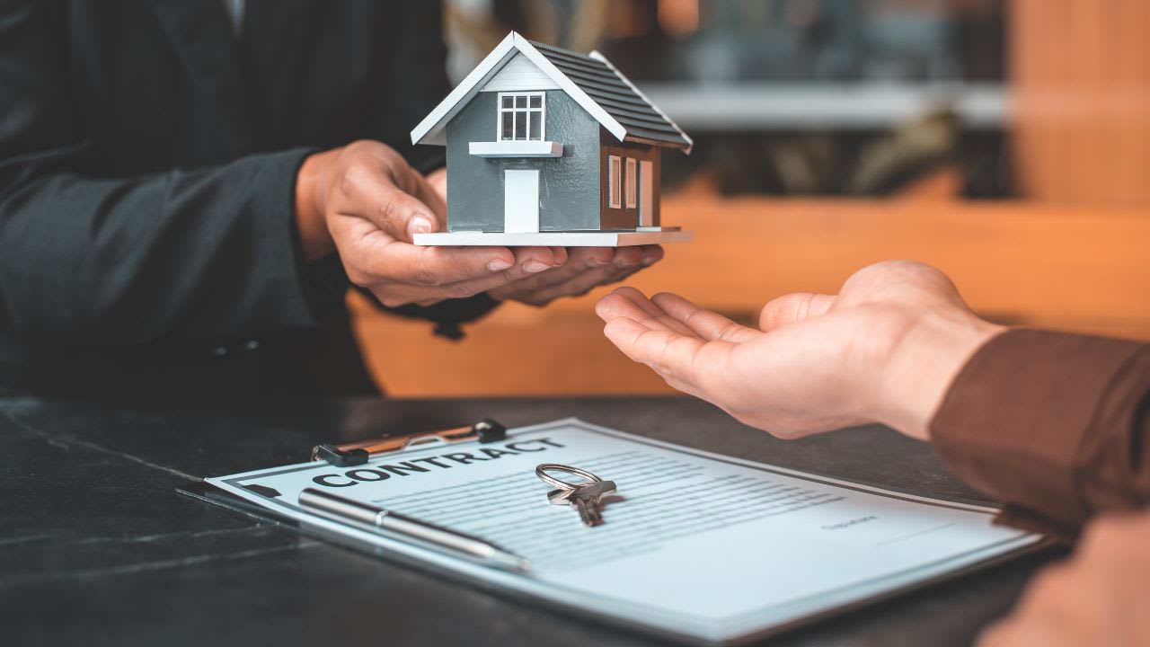 First-Time Homebuyer? Here Are 3 Things You Should Consider inception-app-prod/OThmYjJhMTctZjU3MS00YmNlLWE0ZDAtMWNmNzg2M2Q3OGUw/content/2024/05/f91f7ea57cbc8e3f84093178699f4fc42bb2fe1a.jpg