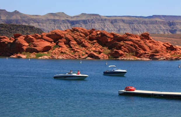 Boating inception-app-prod/OTkyMGNkYTUtMmRiYy00MDI4LWI2MWItMTkzMzAxODA2NjQ5/content/2020/08/f17db71139.png