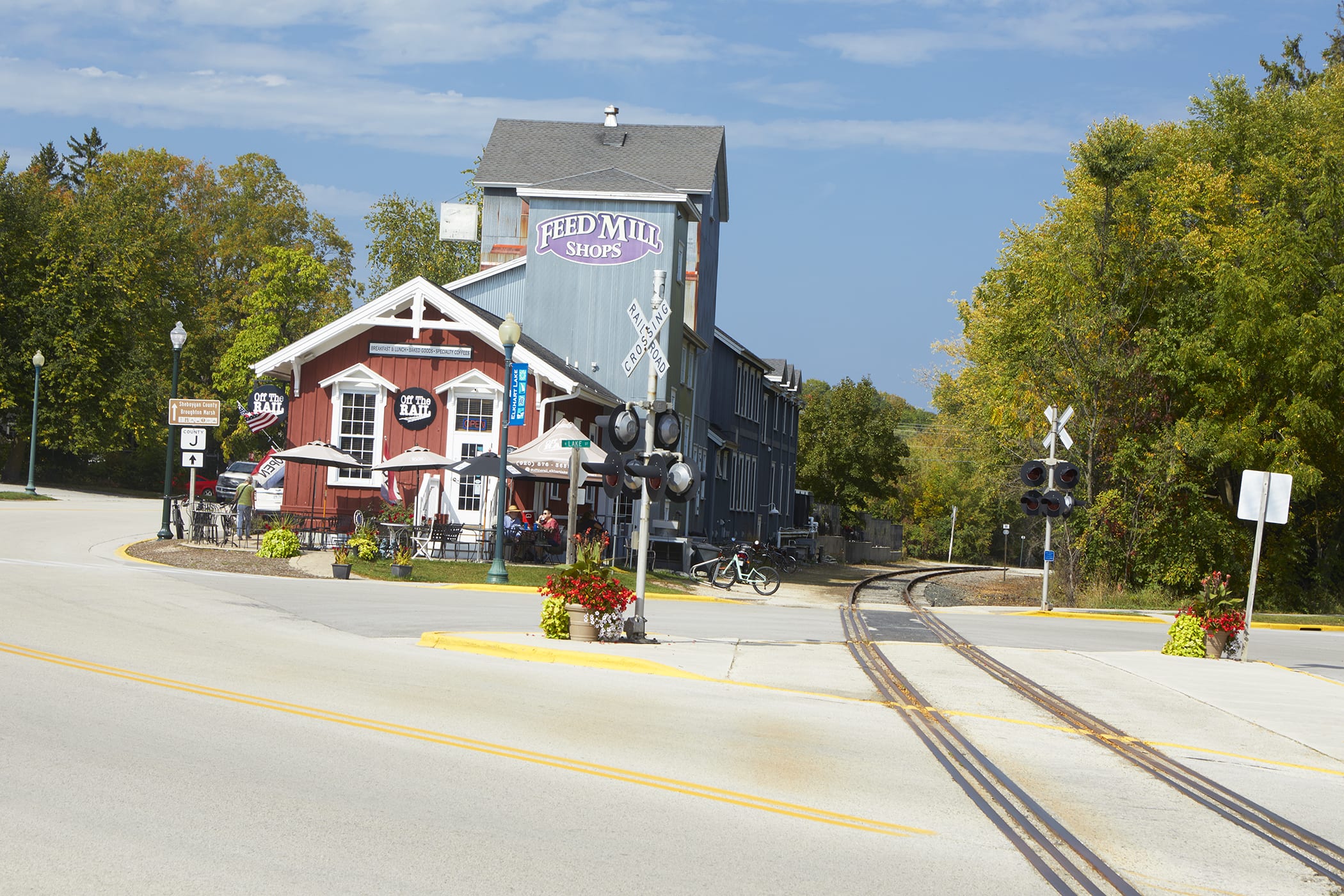 Elkhart Lake inception-app-prod/OWFlMzY1ZjctN2ZjMy00MTVmLWI1YWItOTg5MmJjNjEzYjcz/content/2023/10/db53ab6e4881b6fb3b426bacfc411db3c5e5a2e9.jpg