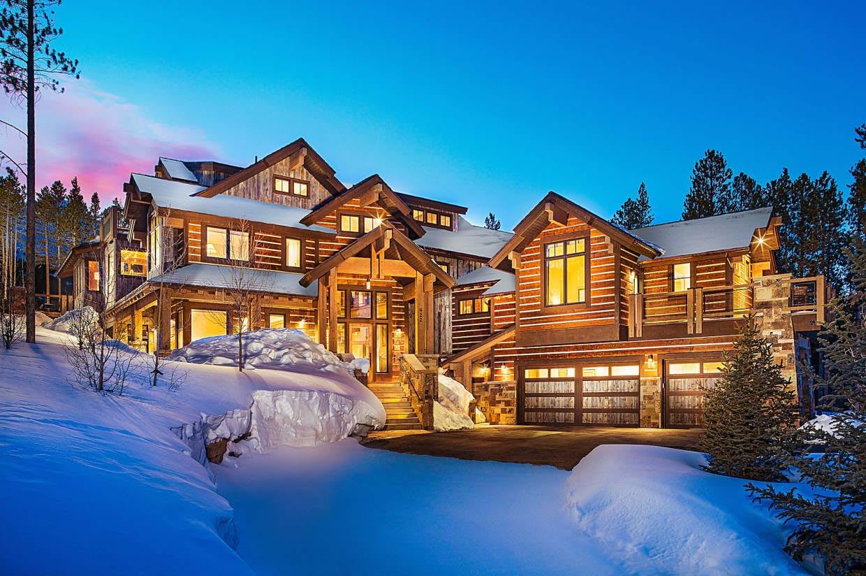 The Summit County Real Estate Market in 2023 inception-app-prod/OWUwMDJhZTctNjIzMC00YWQ4LWEwMmUtNjlhMTQ4MGZiNzAz/content/2023/04/b908186e968ee222ef8276e3a992c95e7bc3a356.jpg