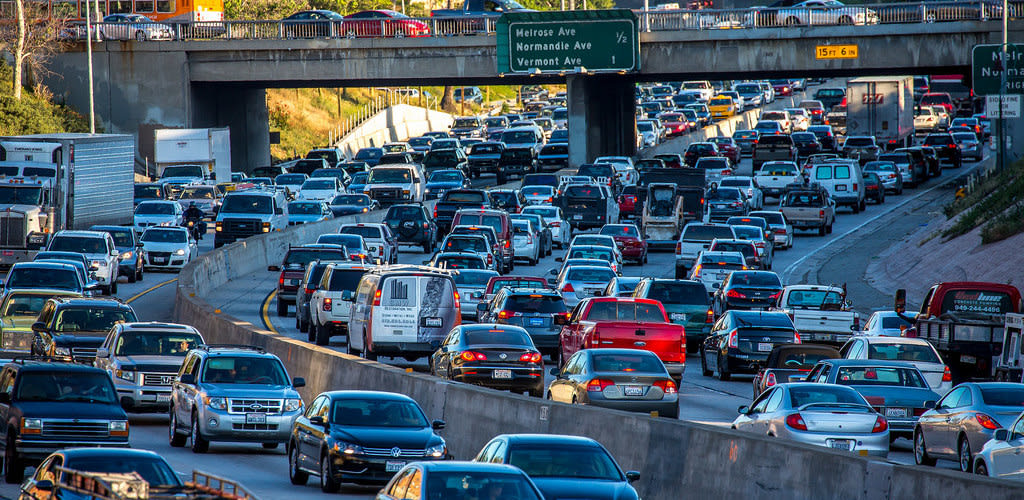 inception-app-prod/OWViMDYyMWItZjYwNy00MDQ4LThiNTQtZmQ3Mzc5MGY5YTdi/content/2018/11/2018 Thanksgiving Traffic Projected To Be Worse Than Last Year.jpg