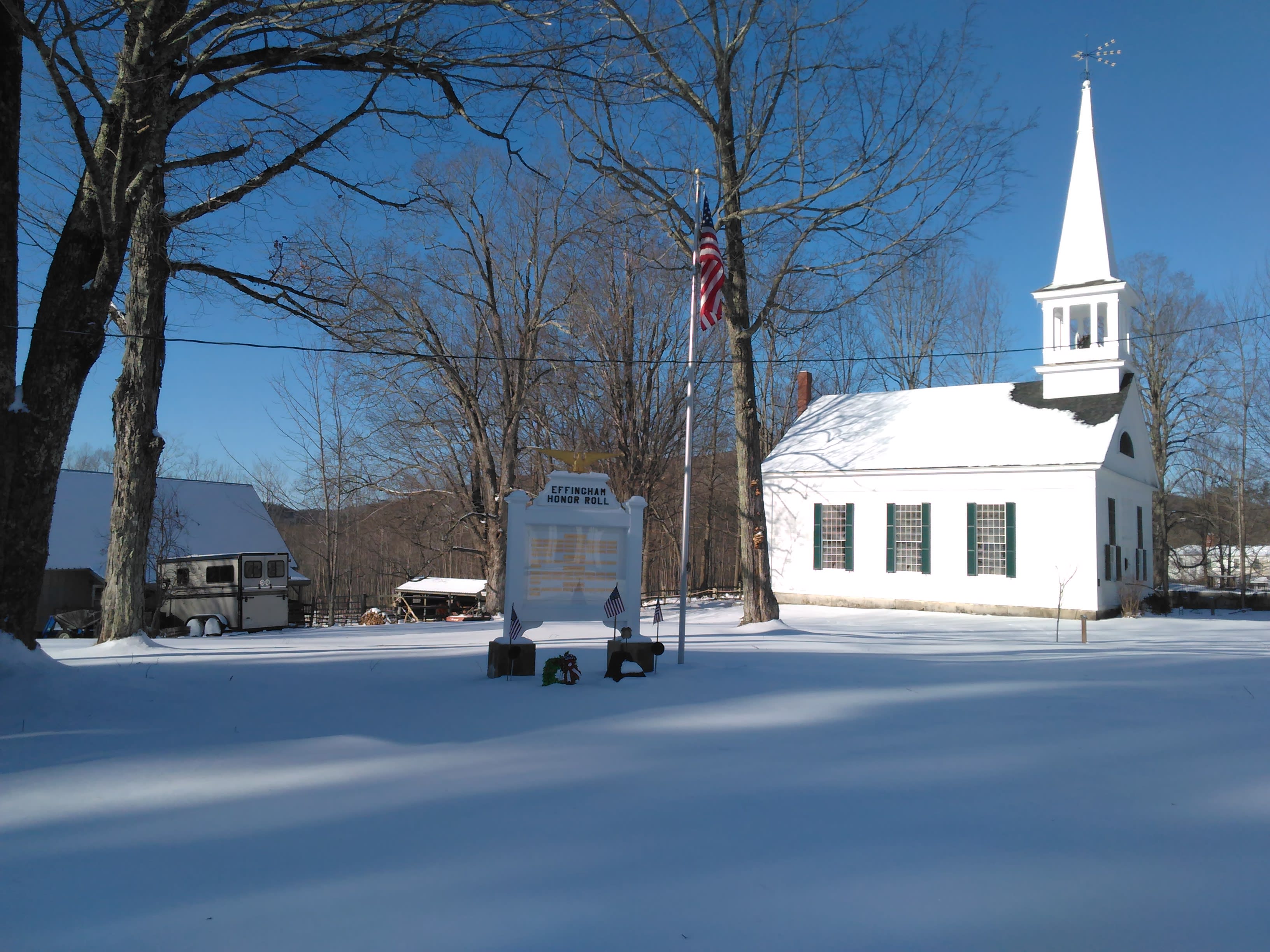 Effingham inception-app-prod/OWViNzU0YjMtNTI5Ny00YmNmLWJjMDYtYzExMjQzNGIwMmJk/content/2019/12/effingham-church.jpg