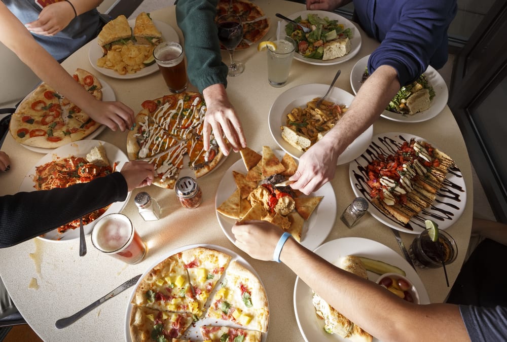 Where to eat on NJ Shore inception-app-prod/Y2I0MTAyN2YtZDBmZS00MGE3LTk3MjgtMmY0NTYzY2RhOTY0/content/2023/06/59f76e3a437e2fa23654c5fe012390fdd87fcbf0.jpg