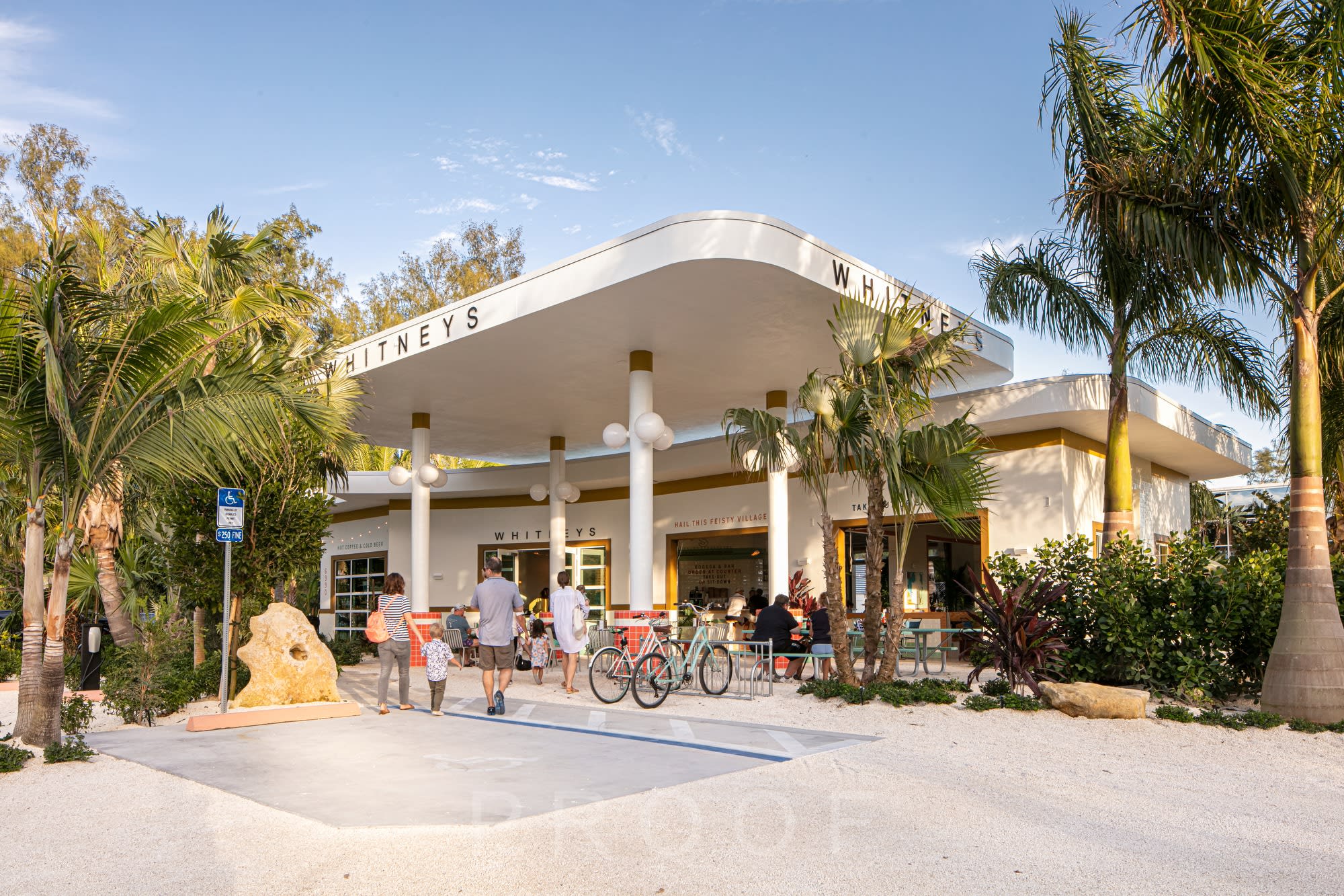 Longboat Key Restaurants and Eateries inception-app-prod/Y2MzYzM0NWUtMDdkZC00MTkwLTlhODQtZTJjZTc5ZTVkZDU5/content/2023/05/dbe55a2742245e2009e34f91a3fe835e052a9252.jpg