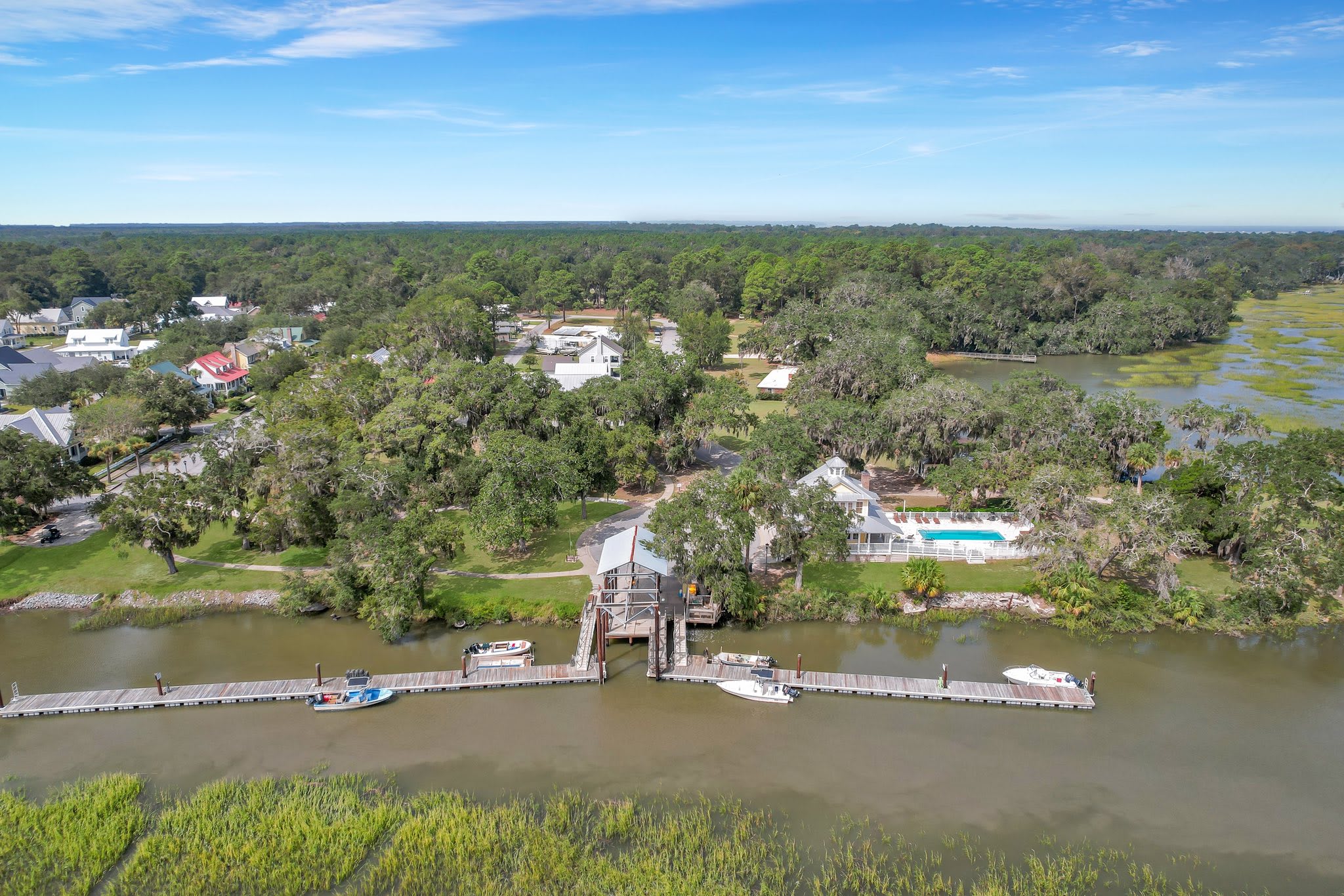 Yellow Bluff Marina & Retreat inception-app-prod/Y2NkODQ0MzAtODMzYi00MzJmLWE1MDktNzY3NjFmMDgzYzEz/content/2026/03/febbb1ef6fe6c386a17157348511ffd41d354b94.jpg