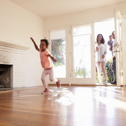 8 Things To Do Before You Move In inception-app-prod/Y2UwNmU5ODUtYzYyOC00NDY0LWE5ZGYtNzA0MDU2MWNhODc0/content/2023/01/4f4a1be01a10fe9fee7adc80a12ec18eca91b937.jpg