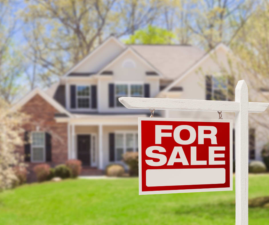 Why Overpricing Your Home in Today’s Market Could Cost You Big inception-app-prod/Y2VlMjFkNTctNGI2Yy00NmNiLWE5NWMtNTc4YjY4ZDkxZmM0/content/2025/09/3b104eaa5de62d008d3ccd601a65bbfa7e00af4a.png