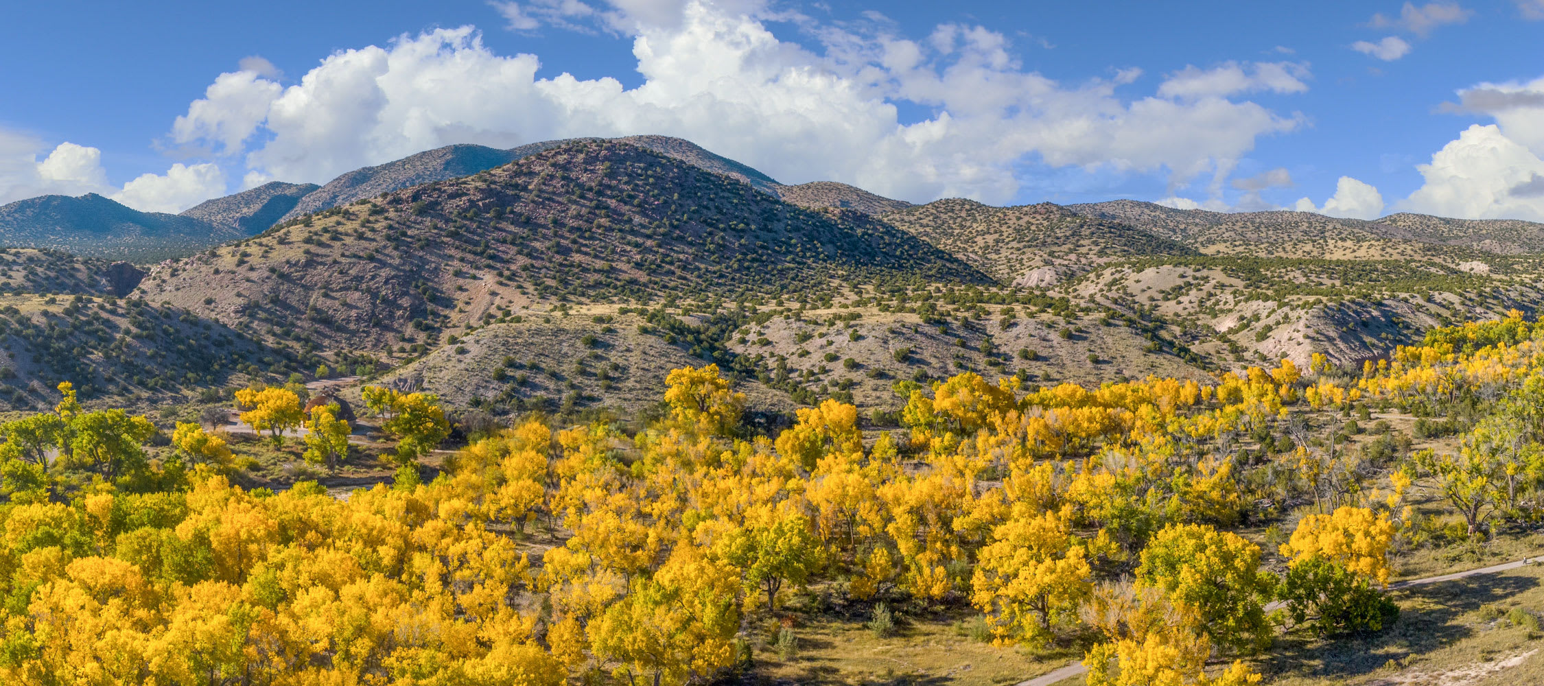 OJO CALIENTE REAL ESTATE inception-app-prod/YTFhMjY2NTctZTkwYS00NGRmLThjZTctNDFlNjg3MzNjNTI0/content/2023/09/e8c6caab4af8bd1fe48e859be55f481cce3edd10.jpg