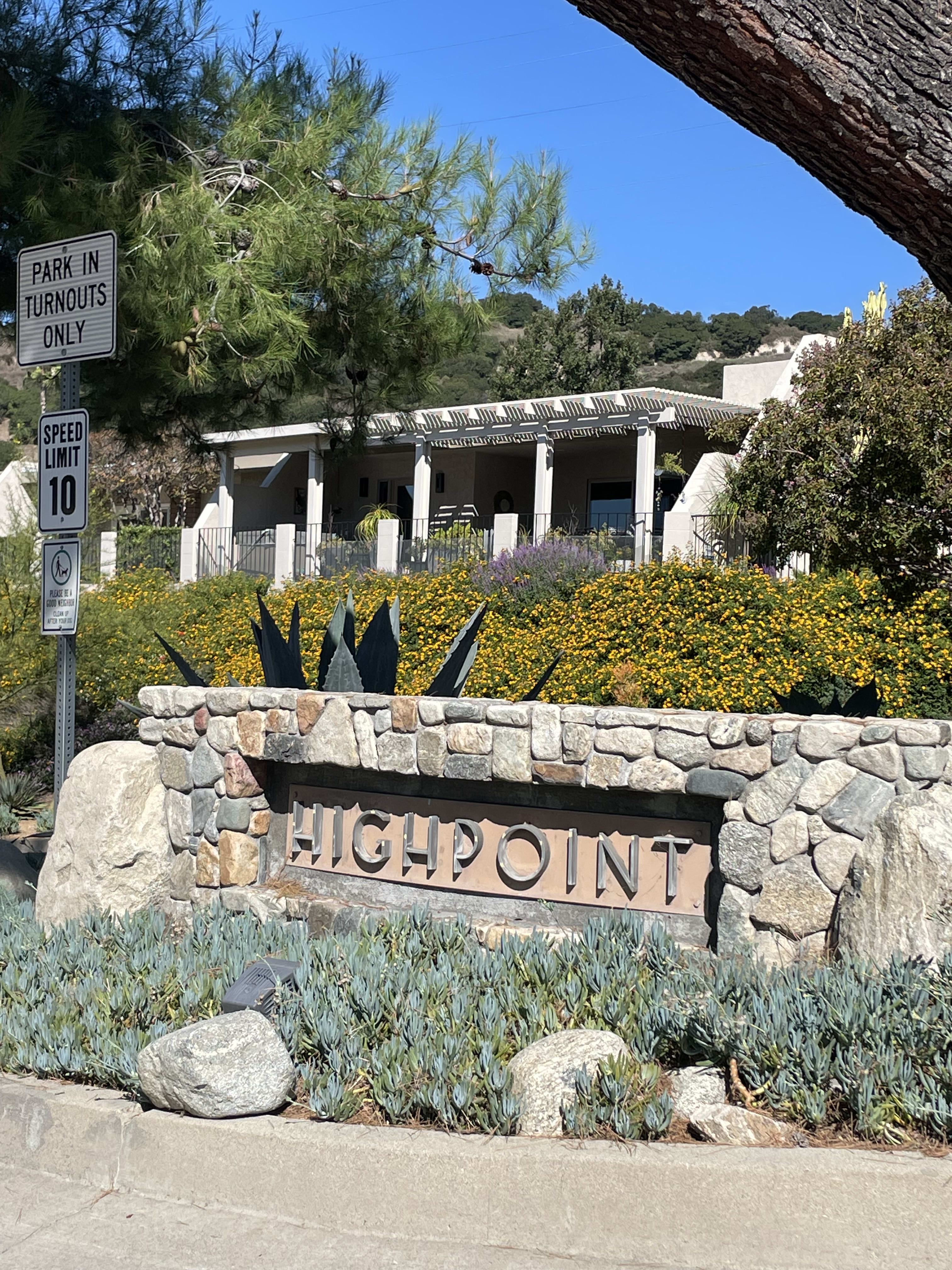 Top 5 Things You Gain with Downsizing in Claremont, CA inception-app-prod/YTI2NDIyYjQtMDM5Mi00ZDk0LTkzYjQtOGJkODdmYmVhMmNj/content/2025/01/dfb7d4391fcb33497afae7b359c6b45541aee33d.jpeg