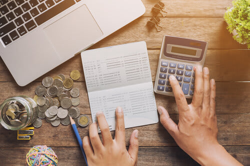 What Is Earnest Money and Why Do I Need It? inception-app-prod/YTMzNWZkMDktZDY4MC00Zjg3LTllYWItZGJiMGIzN2U2YzNh/content/2021/03/shutterstock615754826.jpg