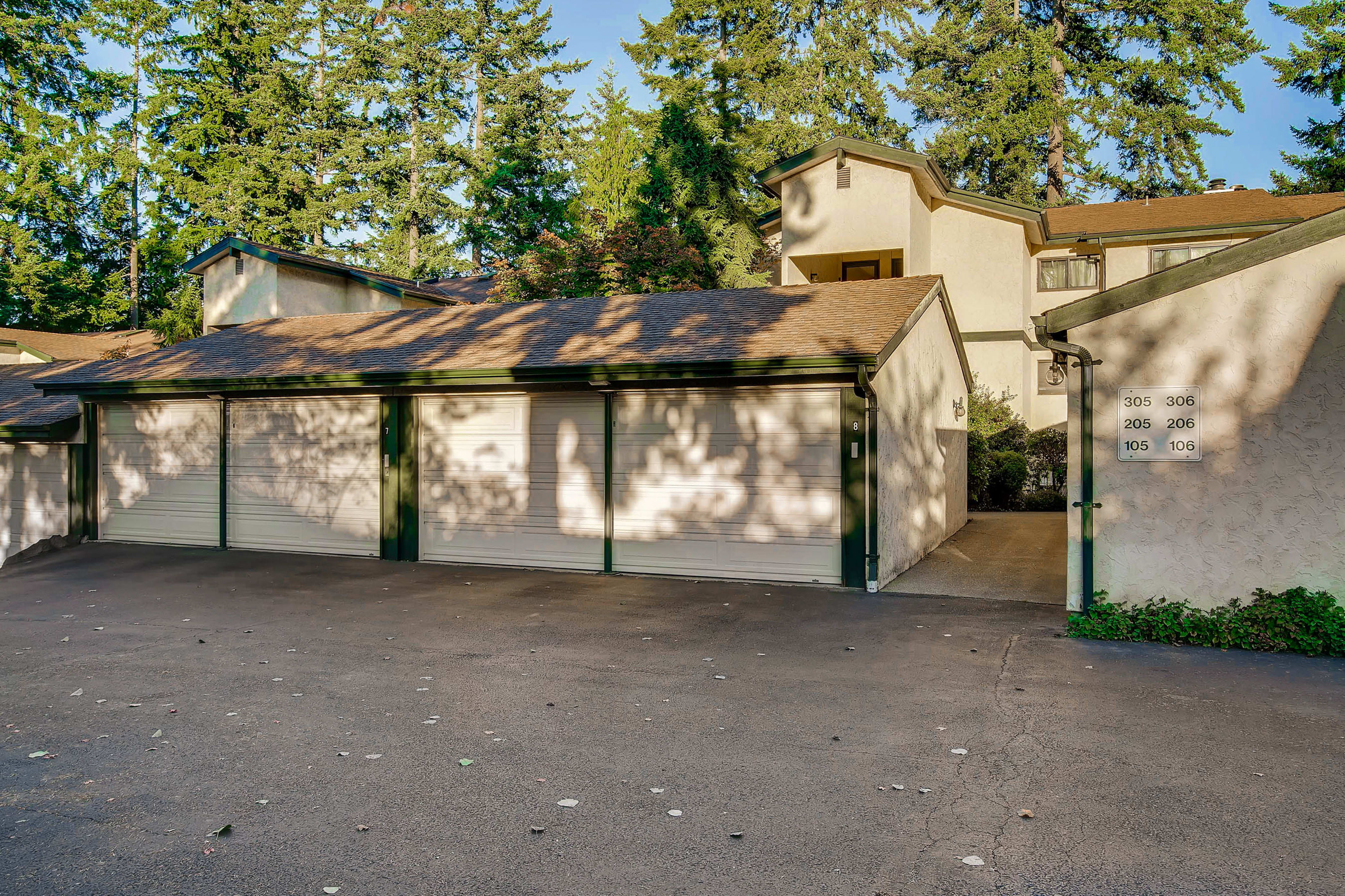 Great Opportunity for Easy Equity 8520 242nd Street SW #306,Edmonds, WA inception-app-prod/YTY1OTZkYWEtZmYxNS00NTc0LTk4ZjYtYTIxNDRiNzI4OTkz%2Fcontent%2F2018%2F05%2F01 Exterior Front.jpg