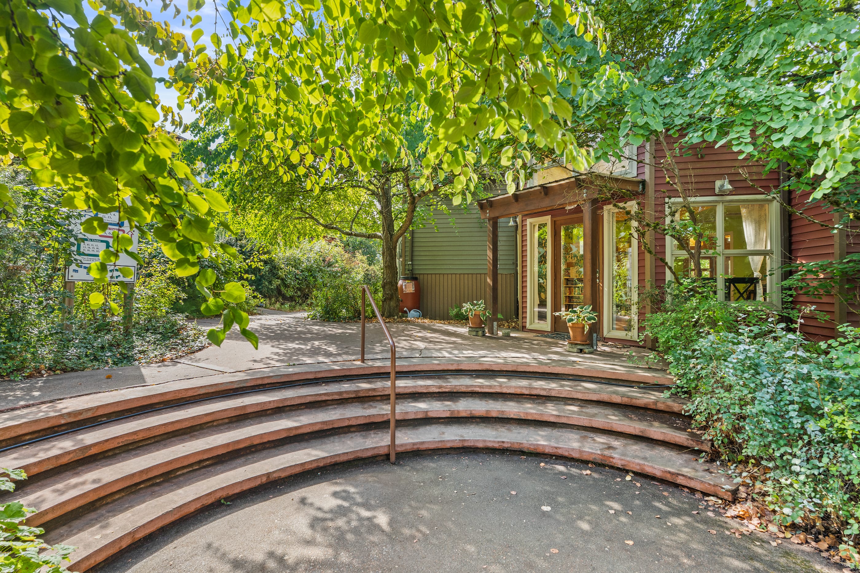 West Emerald Cohousing: A Hidden Community in the Heart of West Seattle inception-app-prod/YTY1OTZkYWEtZmYxNS00NTc0LTk4ZjYtYTIxNDRiNzI4OTkz/content/2026/09/a9998735fb2f72993dac06b2fa8acb24ed49c9fb.jpg