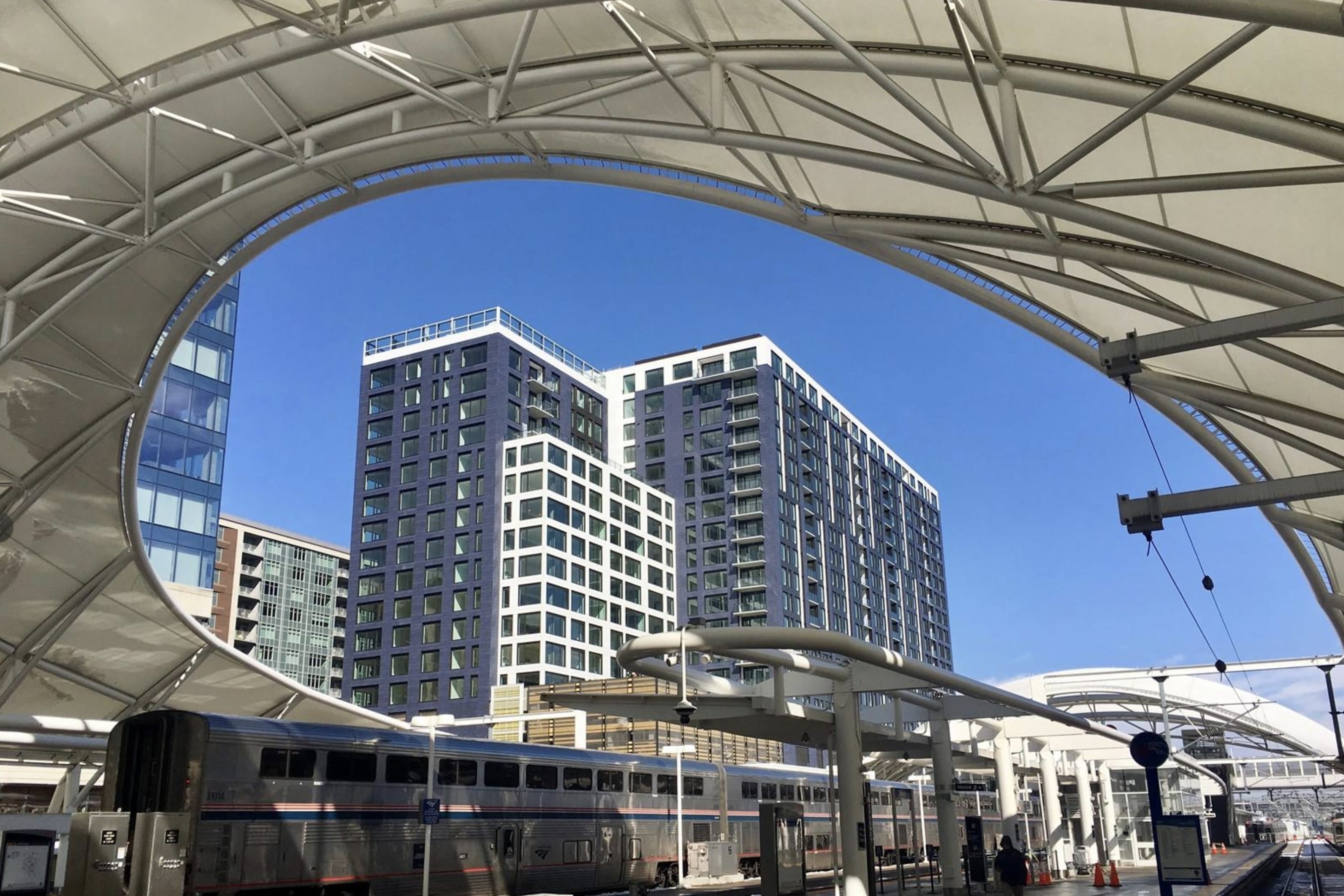 Denver inception-app-prod/YTc0ZDJhYWItMmZjZS00MDliLWI0M2QtYTExZGY2M2NjMDVj/content/2021/01/coloradanuni1216.png