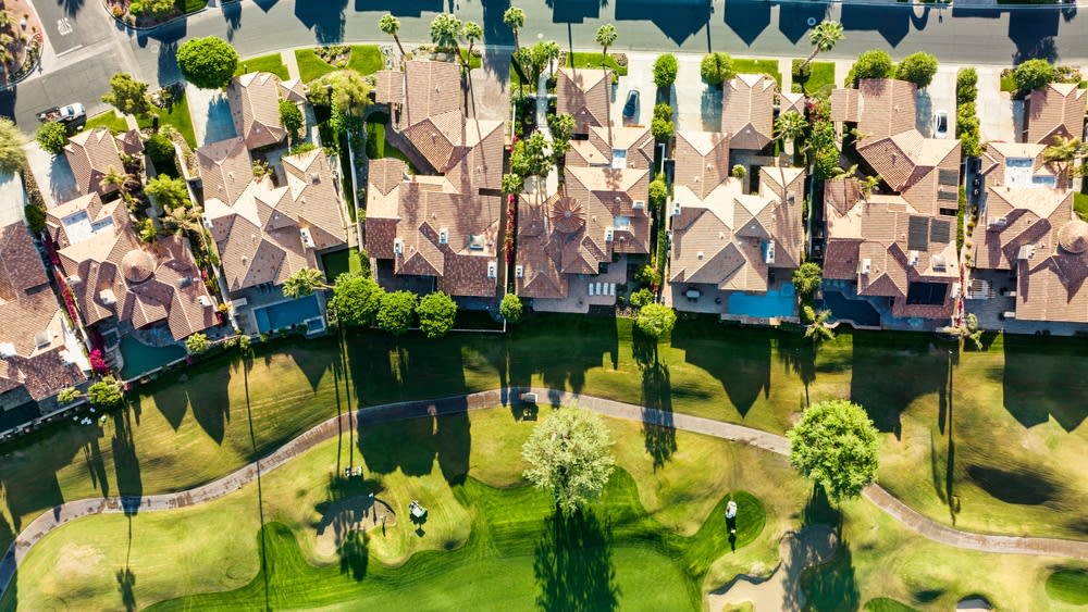 Why the West Coast is a Hotspot for Real Estate Investors inception-app-prod/YTk0NmZhNjAtMmNkMi00ZjhmLWIzNDktMzhmYTk0ZGFjMGVm/content/2024/10/2d74638321cc05ec1f8c035c5c110ec3df43a189.jpg