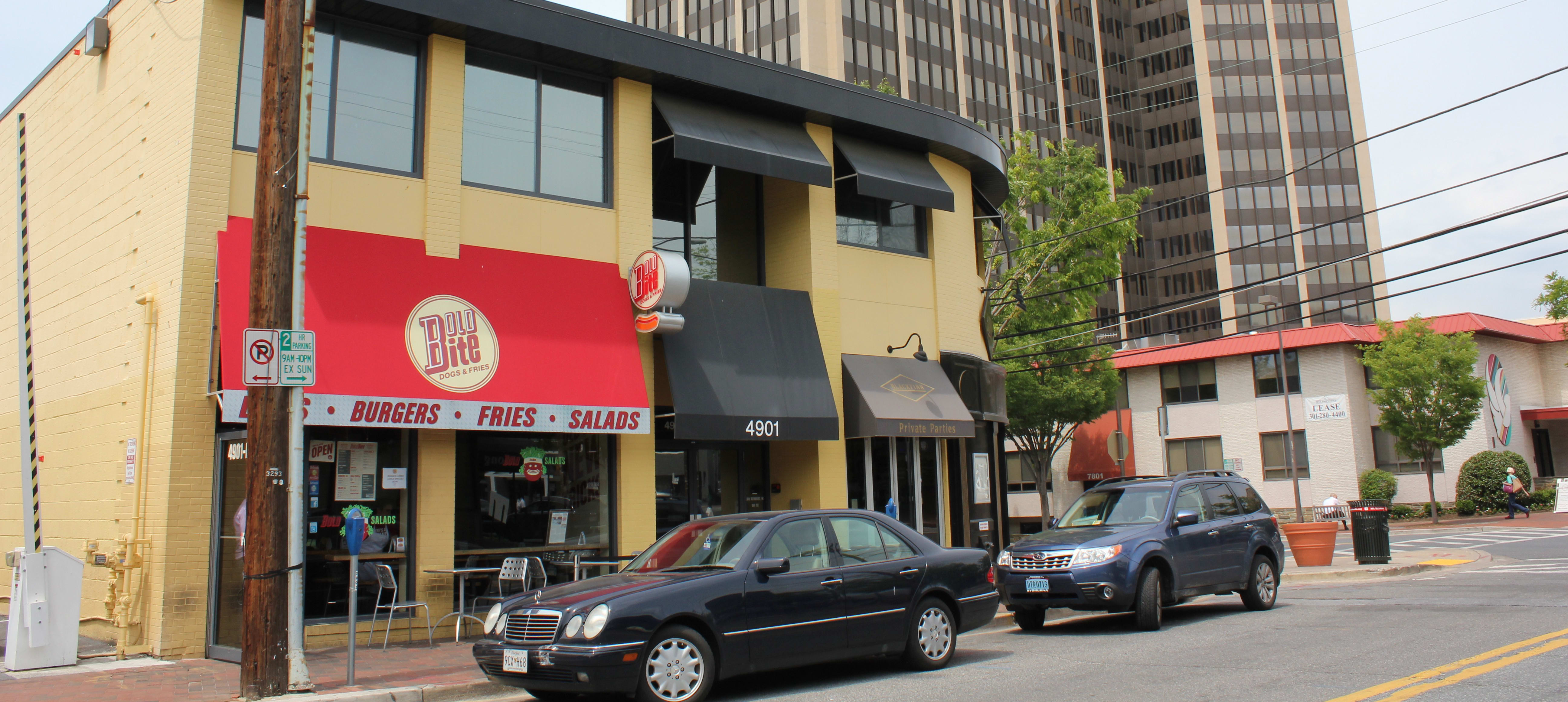 Living in Downtown Bethesda inception-app-prod/YWNhOGE5N2MtMDJiYy00NWI5LWJmZmYtMTAzNTczM2E0MWFj%2Fcontent%2F2016%2F11%2FIMG_7315-2.jpg