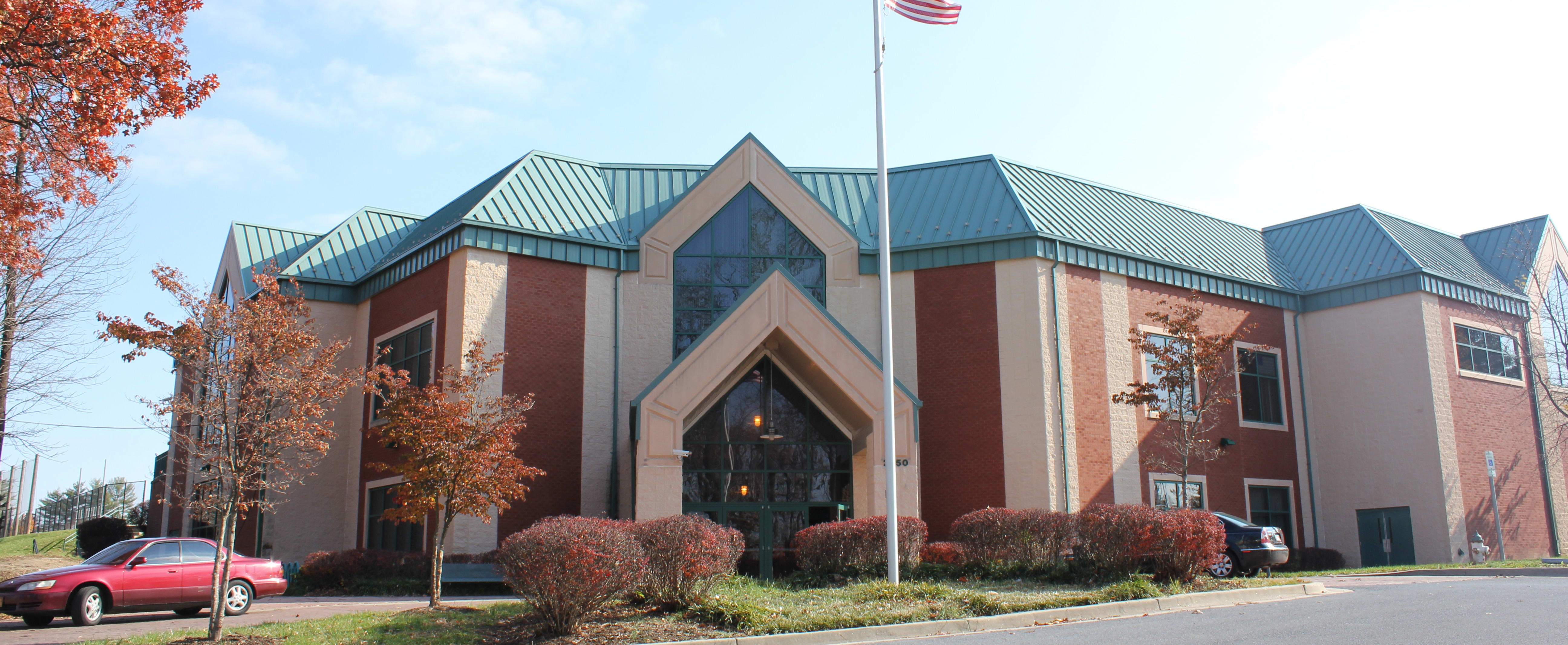 Living in Rosemary Hills inception-app-prod/YWNhOGE5N2MtMDJiYy00NWI5LWJmZmYtMTAzNTczM2E0MWFj%2Fcontent%2F2016%2F11%2Fcofffieldcenter-4.jpg