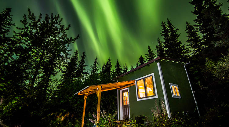 5 Things to Consider Before Joining the Tiny Home Movement inception-app-prod/YWNhOGE5N2MtMDJiYy00NWI5LWJmZmYtMTAzNTczM2E0MWFj/content/2020/02/banner.jpg