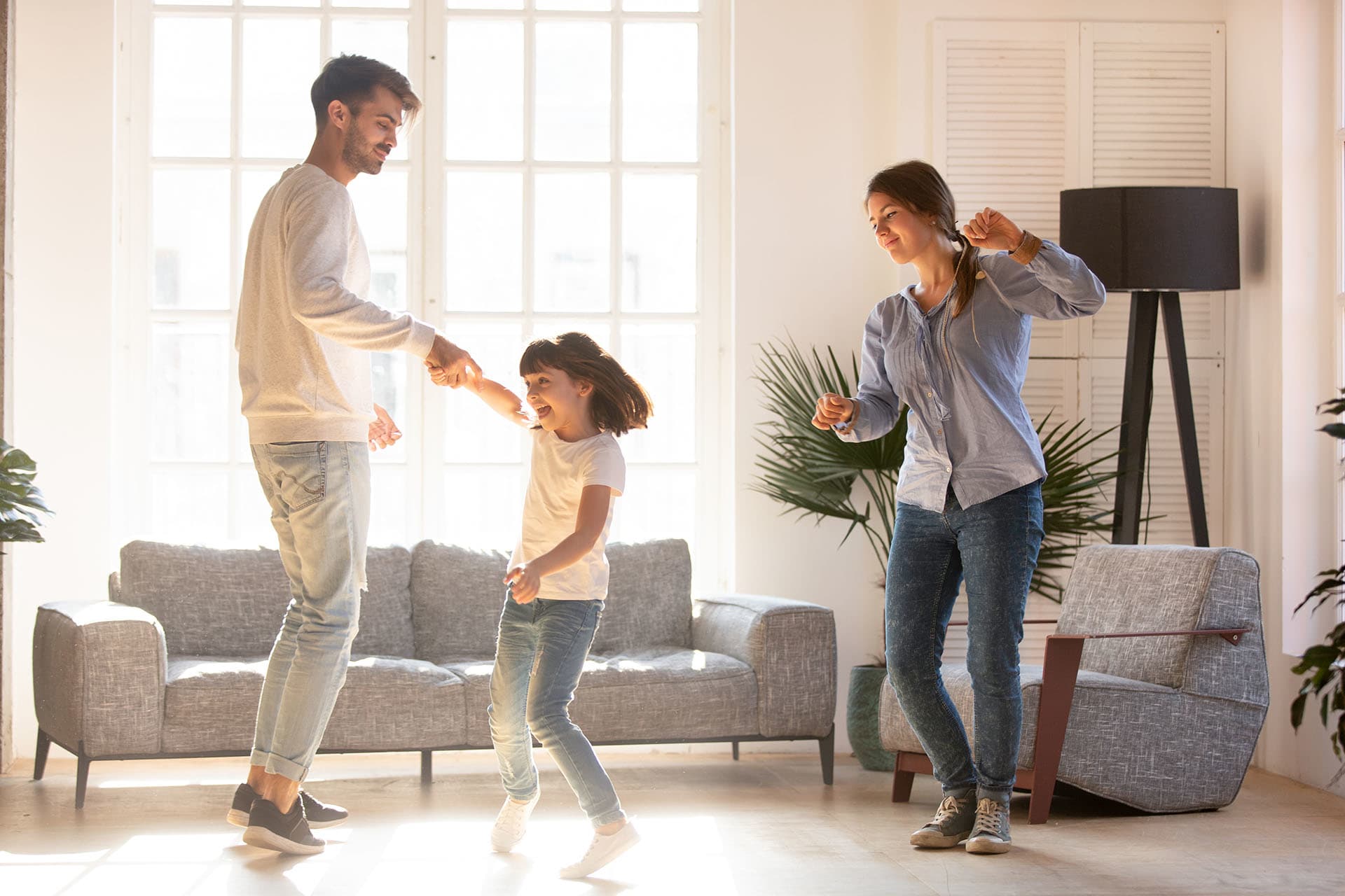 What you should know when selling a house inception-app-prod/YWNmMmVlZjEtMWVjYS00NDM5LTg4YmEtNTQyMTc1MGE2MmY3/content/2023/01/23fb7203fc8028dba42c19b62d27497ce7bfe5e7.jpg