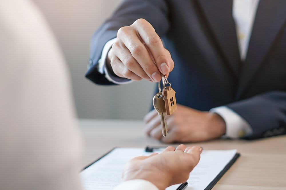 Choosing a Realtor: What to Look For inception-app-prod/YWNmMmVlZjEtMWVjYS00NDM5LTg4YmEtNTQyMTc1MGE2MmY3/content/2023/02/e50bd146e5356e36232956f9cc43d59de0c17288.jpg