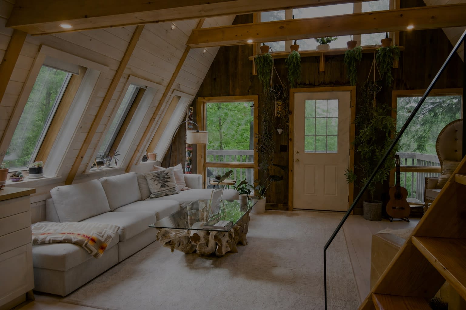The Benefits of Using a Local Property Manager for Your Lake Tahoe Short-Term Rental inception-app-prod/YWRmYmI1MjQtMGU3MC00NjgyLWI0YmYtMDI0N2ZlNDdkZmI1/content/2026/06/25bb4c8470b13be10a2e822f6ed2c41f31ffbc58.jpg