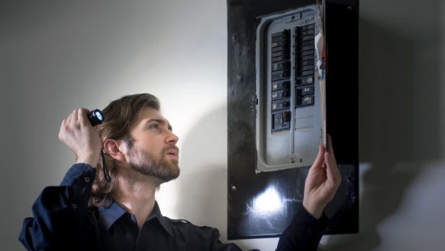 inception-app-prod/YWVkYzY2MzYtYzU5Ni00MTI5LTljZjQtYjlhZWI2ZDFmNDIy/content/2017/02/Ck circuit-breaker.jpg