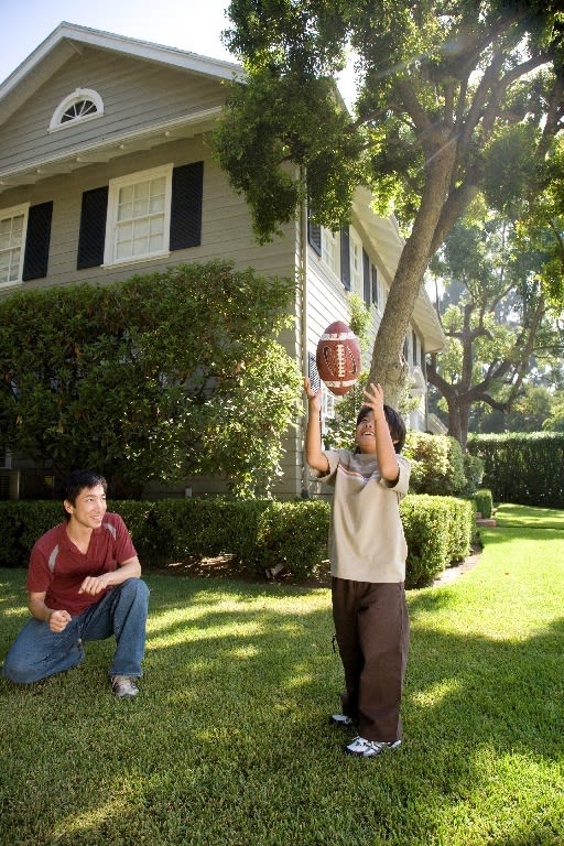 inception-app-prod/YWVkYzY2MzYtYzU5Ni00MTI5LTljZjQtYjlhZWI2ZDFmNDIy/media/2015/09/Web shouts Father play kids.jpg