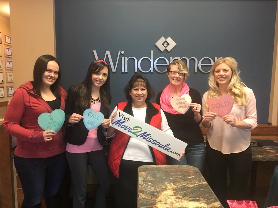 If You Don't Want To Go Through Real Estate Heck, Pick Up The Phone And Call Diane Beck inception-app-prod/YjA1MmZmY2EtZjZkNS00Y2JmLWI0NDEtYWE0ZTgwOTVhOTY2/content/2018/02/Diane-Beck-Team-9.jpg