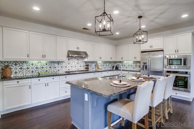 <p>High End Flips</p> inception-app-prod/YjA2NDBiZTAtZGM4NC00MzY0LWE3YzAtZjg0ZDY2Y2NlZmZm/content/2024/05/34eecf50b2624e41e1b0fdd3ffc009a389d449b1.jpg