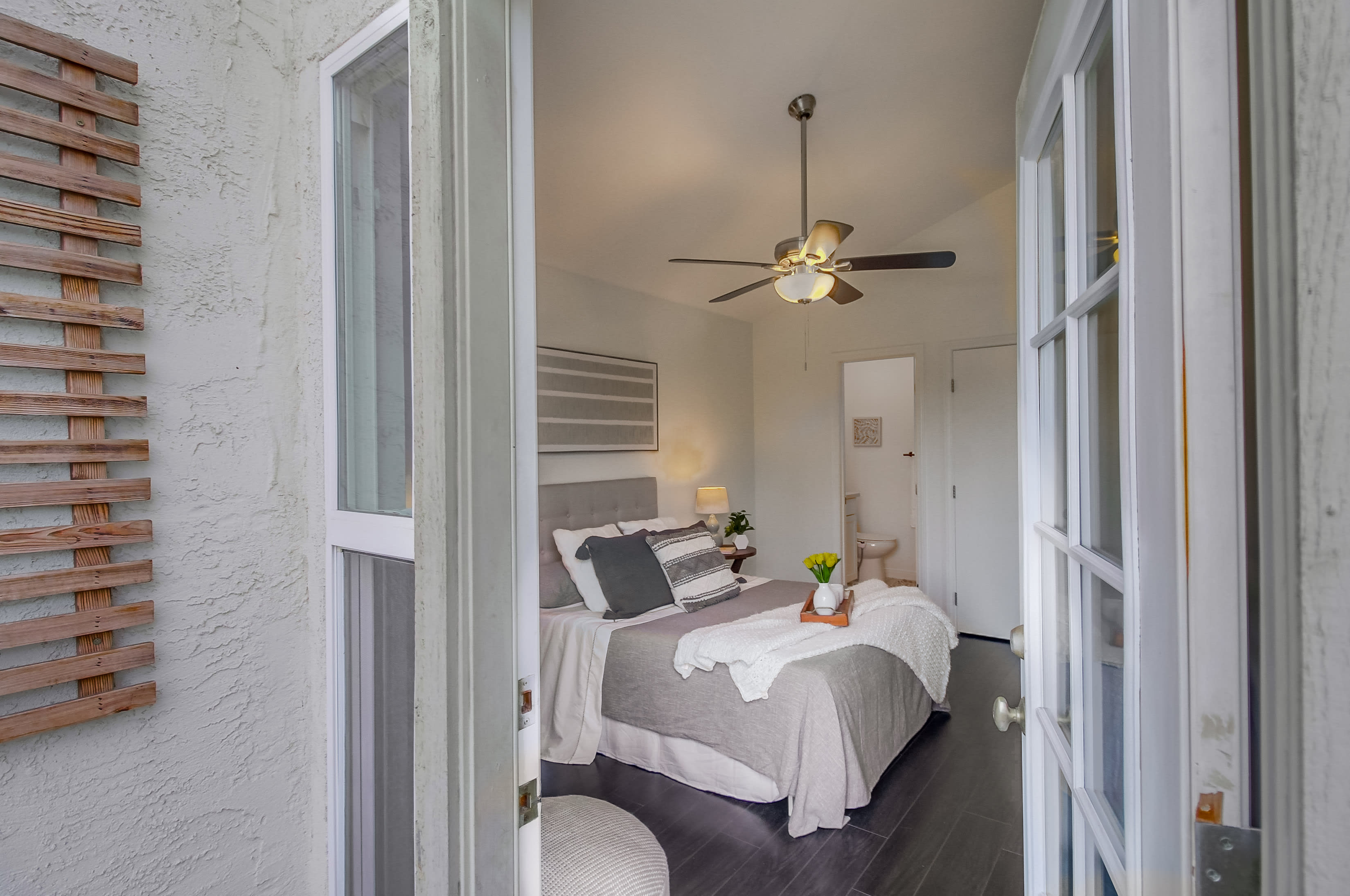 Cutting through the Noise - Why Preparation and Pricing Matter in Today's Market inception-app-prod/YjA2NDBiZTAtZGM4NC00MzY0LWE3YzAtZjg0ZDY2Y2NlZmZm/content/2024/11/cce7969c1de11f3fd914f5239301df5373479ac5.jpg