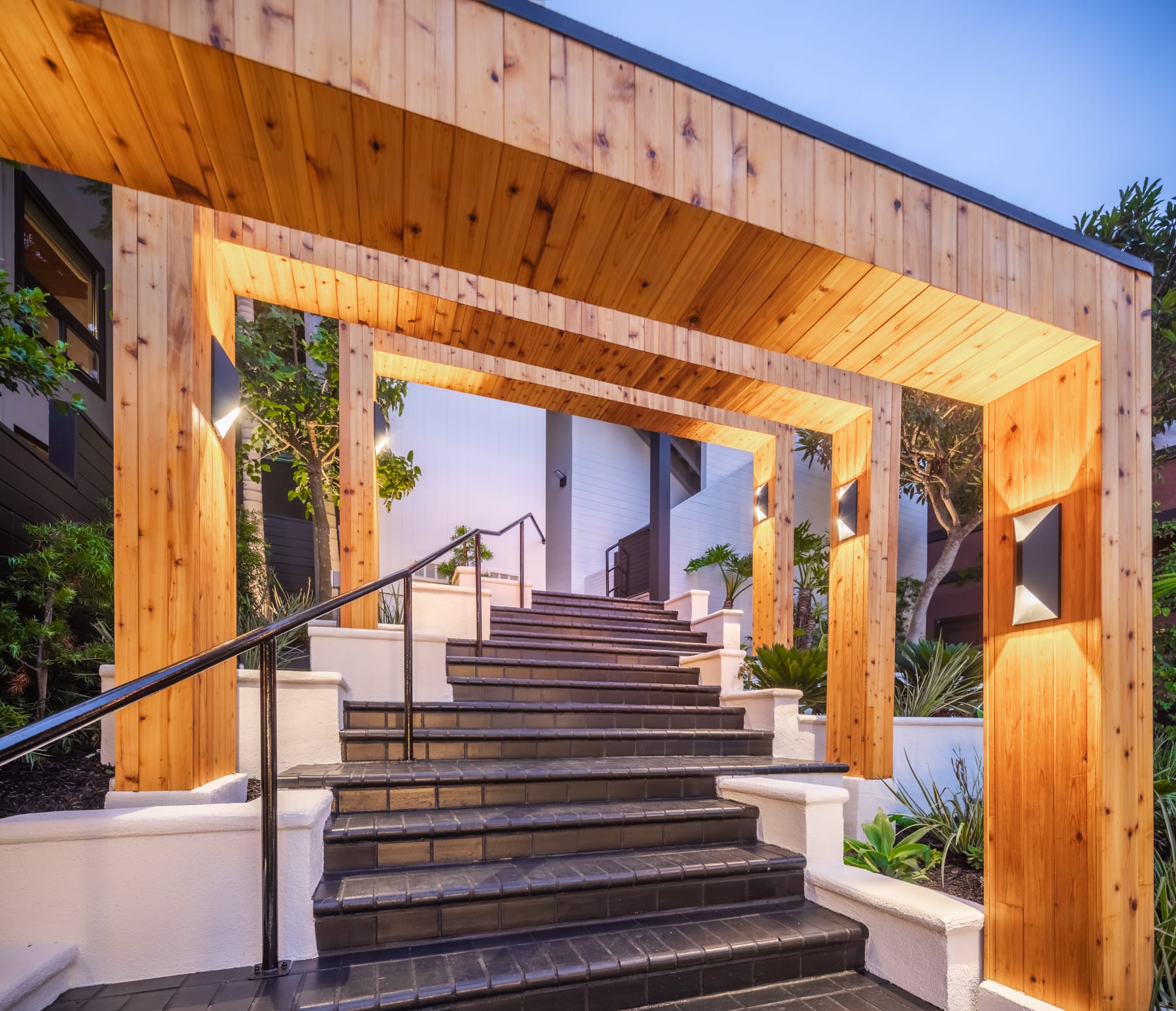 <p>High End Flips</p> inception-app-prod/YjA2NDBiZTAtZGM4NC00MzY0LWE3YzAtZjg0ZDY2Y2NlZmZm/content/2025/02/4144e8792479a92c5f5cdf3ee9ea0b1ca3c63e53.jpg