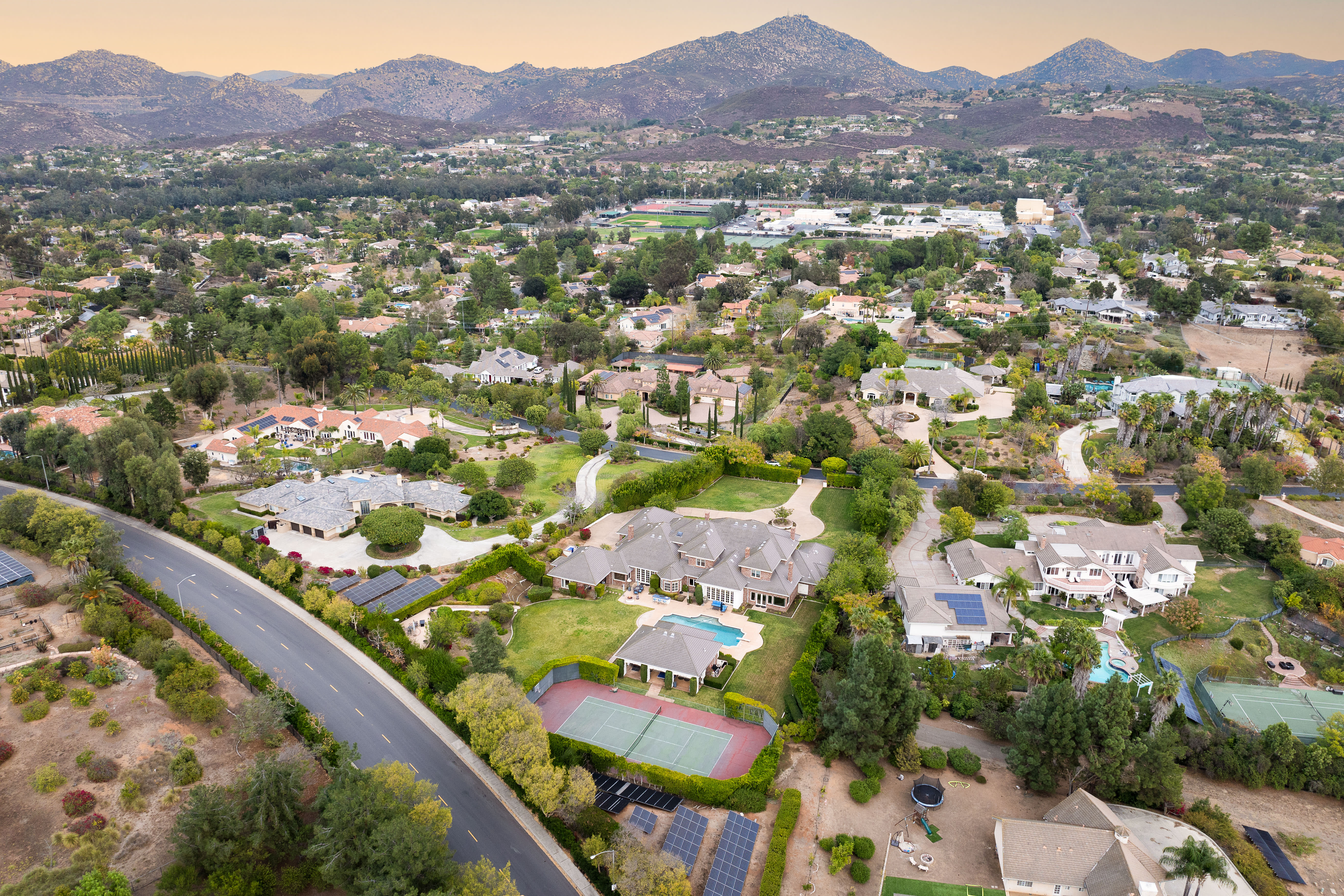 Poway inception-app-prod/YjA2NDBiZTAtZGM4NC00MzY0LWE3YzAtZjg0ZDY2Y2NlZmZm/content/2025/03/588941d2ec21caa7d70b17009d156f4e74c89412.jpg