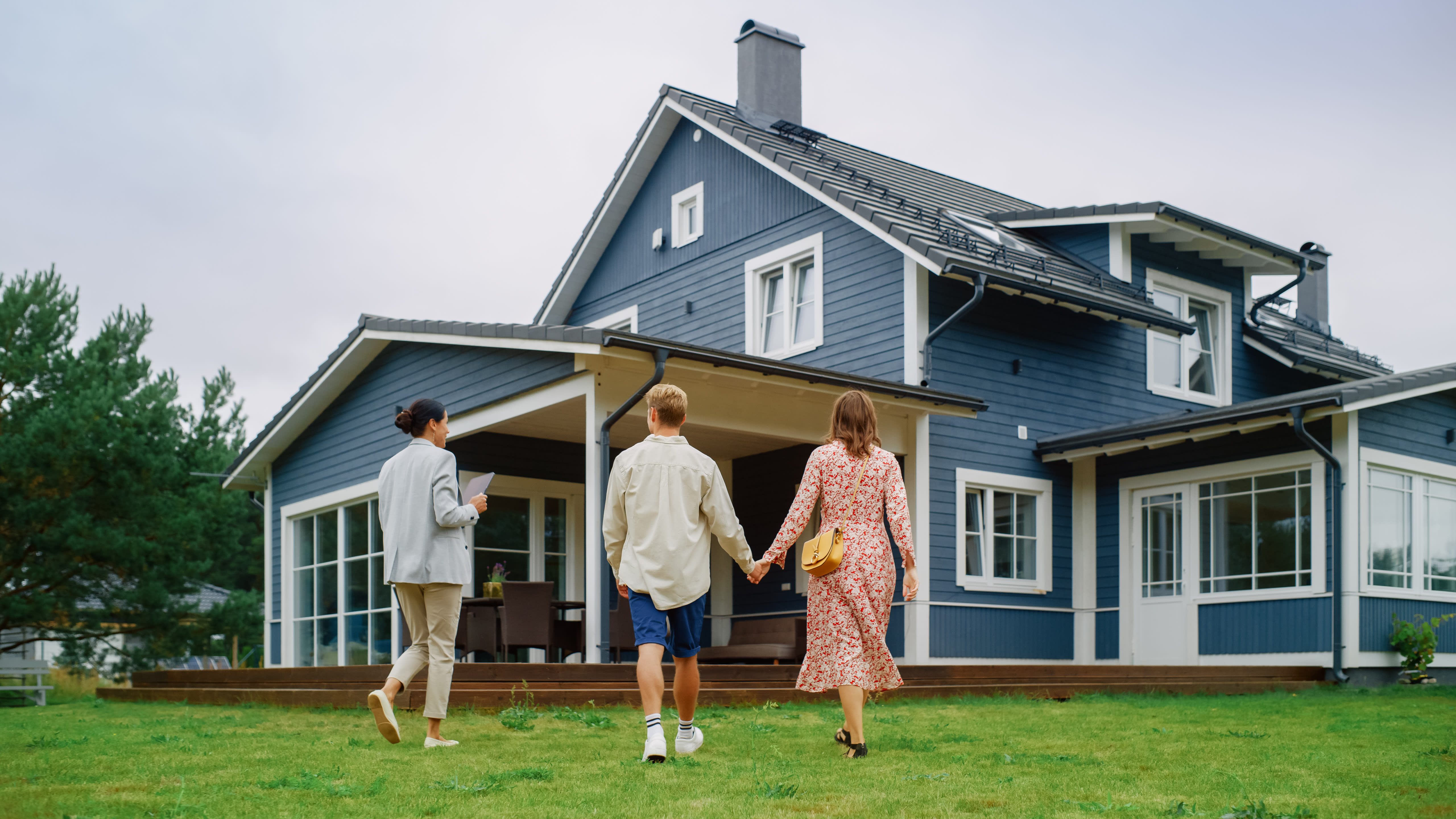 A Local Family Looking for the Right Home — Not Just Any Listing inception-app-prod/YjBkZWZjYTAtZjkyYS00YTQ5LWFlMDMtYjA1MDc0ZDU3MTVl/content/2026/01/c9e432fe75bceadeaa8bc3223fc55ff98cfdb142.jpg