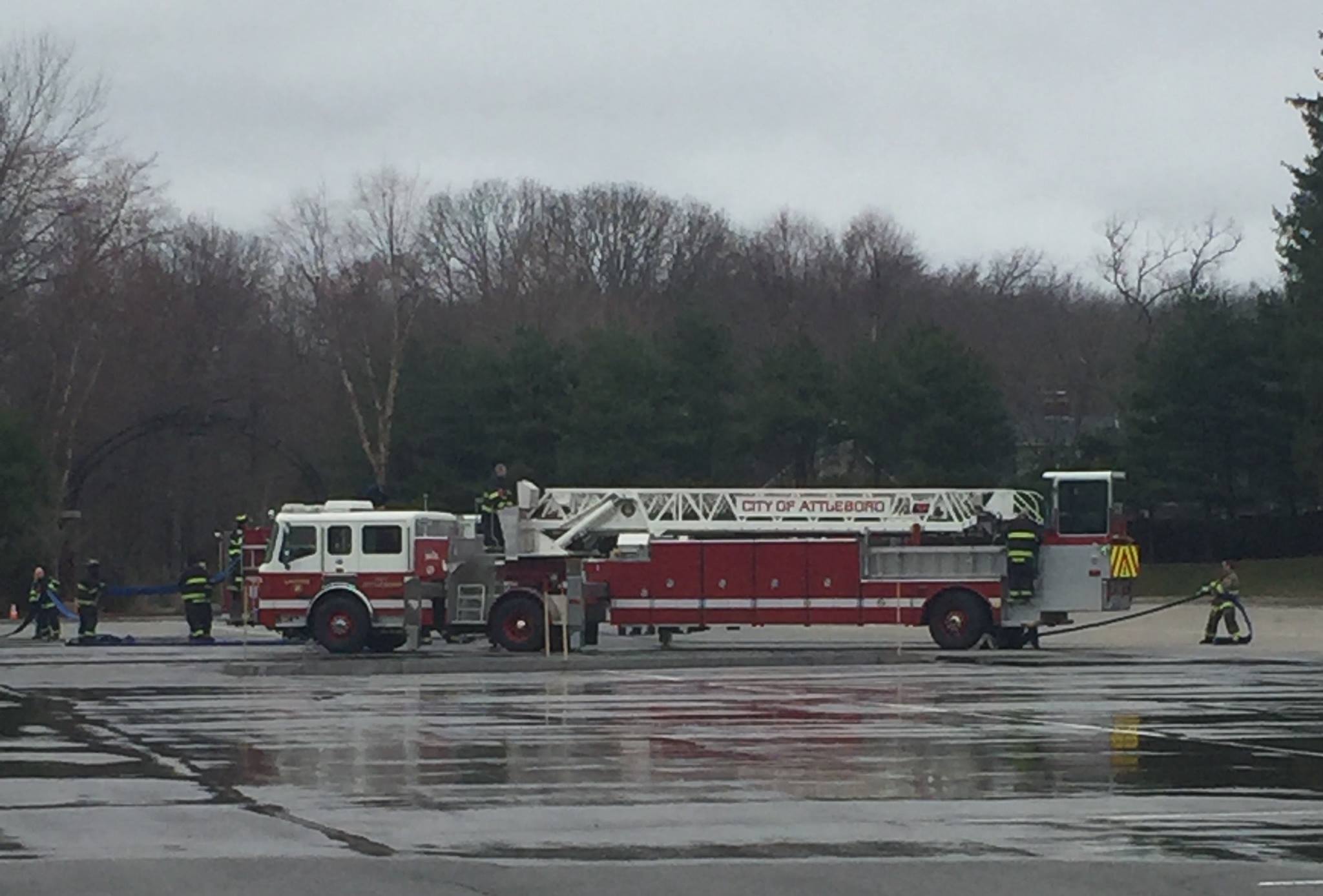 inception-app-prod/YjFiZmIyY2EtODM4Yi00NTJmLWFjMTEtMzFiOGUzMTcxMjkz/content/2016/03/fire dept.jpg