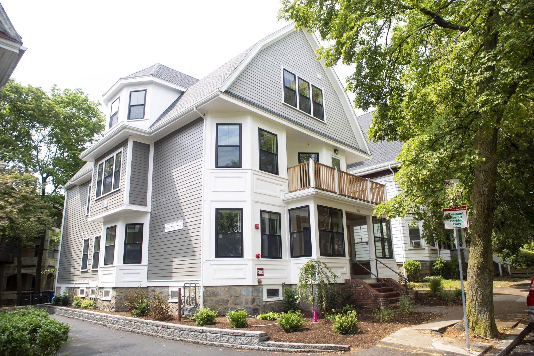 Jamaica Plain inception-app-prod/YjY2MmI2ZGItNWU4Zi00YmQ2LWE0NzMtZDVjYTc4ZDA1NmZi/content/2022/02/81542ccd32844c50b8cc6460cea0448dd3e03f4f.jpg