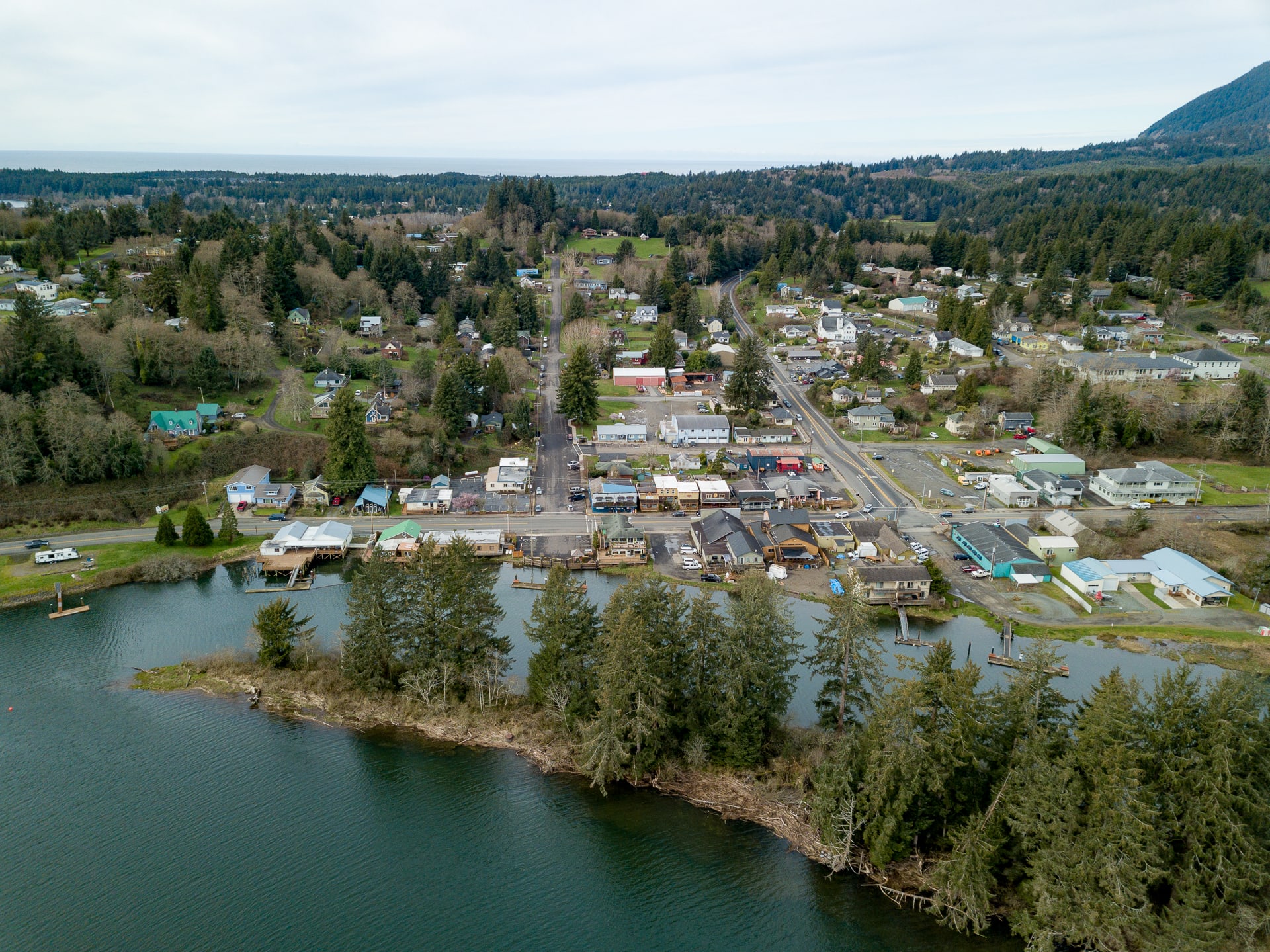 Nehalem inception-app-prod/Yjc0NTY2YWEtZDA2Zi00NTg5LTgwZjgtOGYxMTg2OTBlNmIw/content/2020/10/MTMtZG93bnRvd24tbmVoYWxlbS1sb29raW5nLXdlc3QtYXQt.jpg