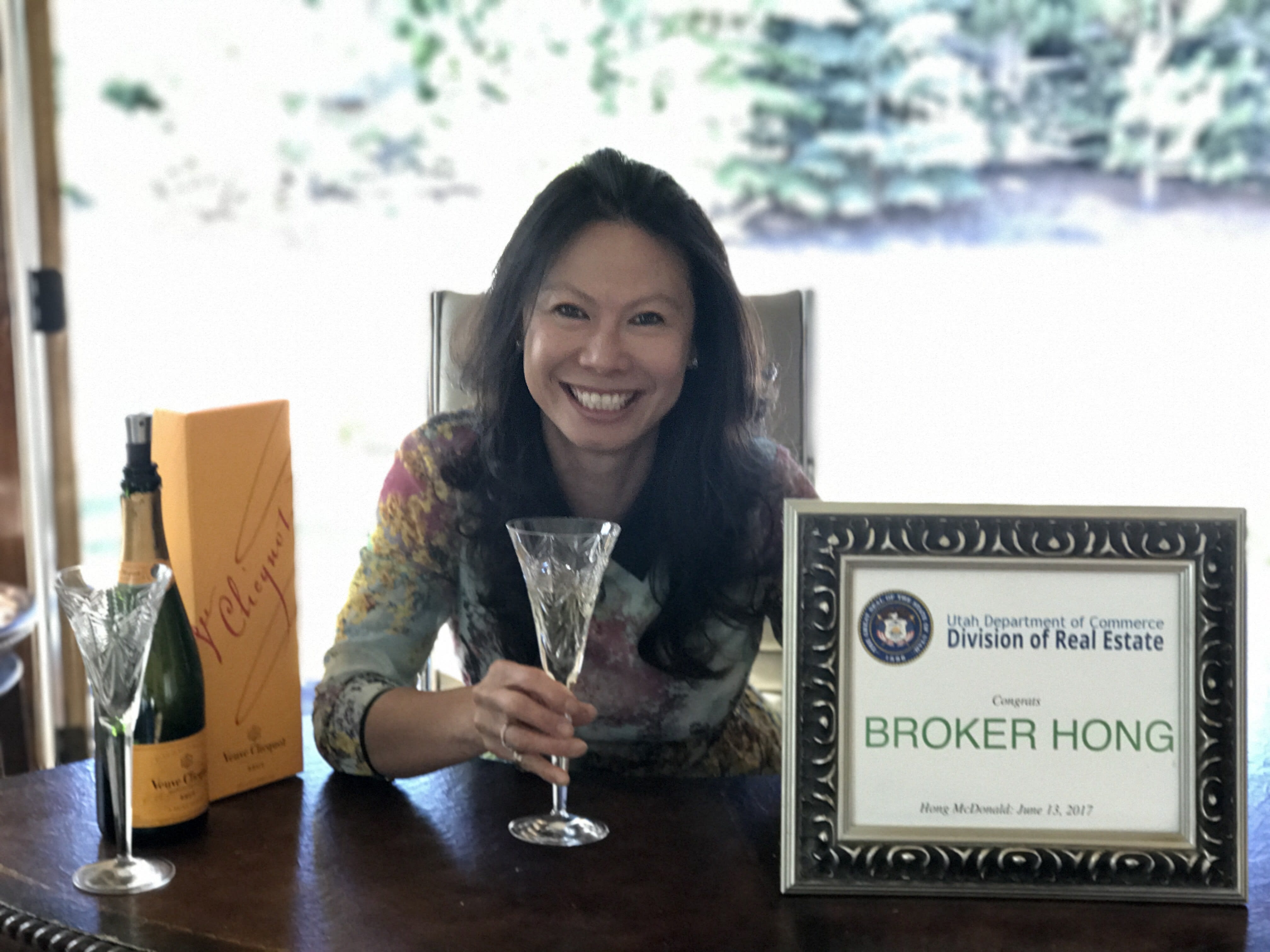 inception-app-prod/YjgzZDU3YTctMjRhOS00NTI1LWE5NjAtOWM4NTkyNzQ5YWMy/content/2017/06/Hong McDonald Broker.jpg