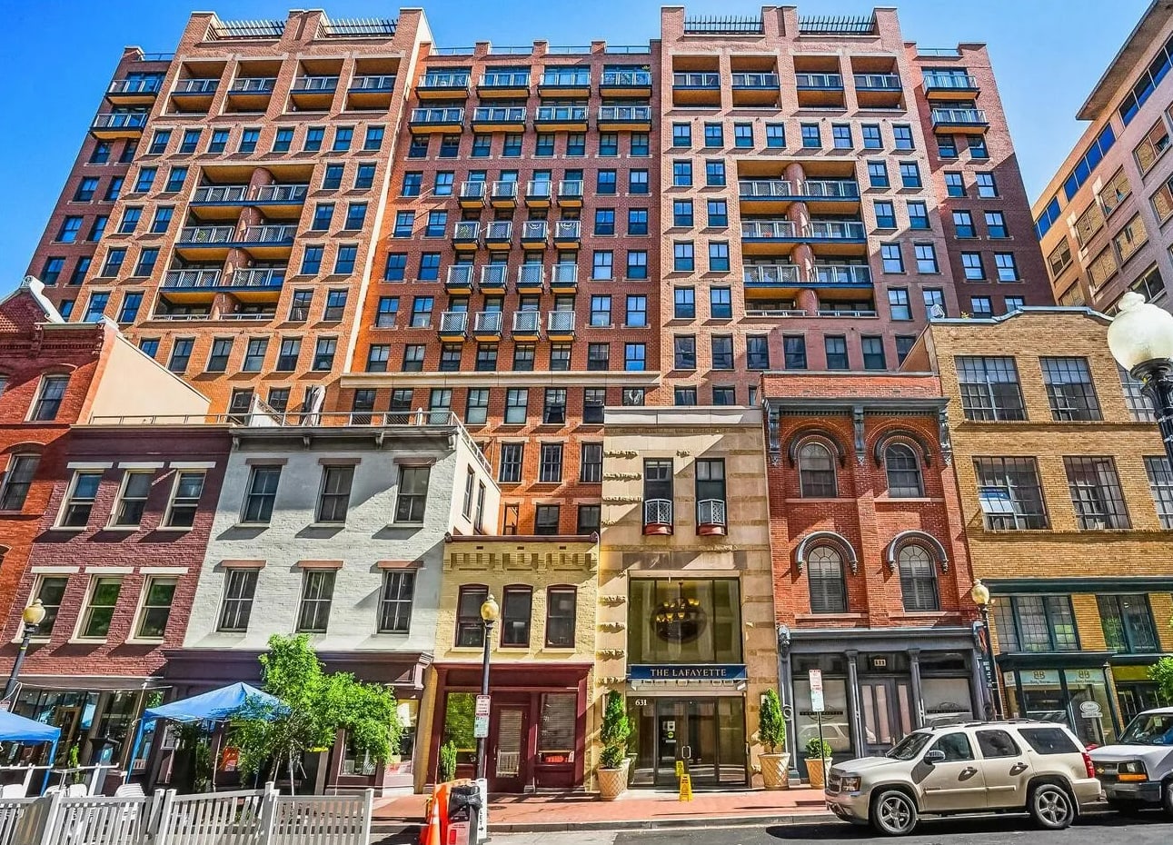 5 New Listings on the Market in Downtown DC inception-app-prod/YmE3Y2JkNmEtMzAzNS00YWE0LTliMTAtMWRiMjUwMTkxOWYx/content/2023/04/6203d70f8700c9376543c9f057ee55c12b3b2859.jpg